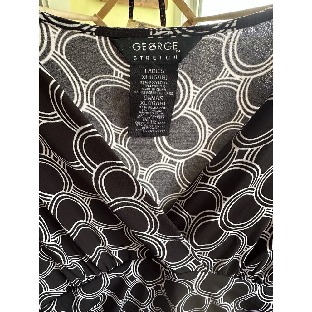 George Stretchy Woman’s 16/18 Summer Dress - Picture 4 of 4